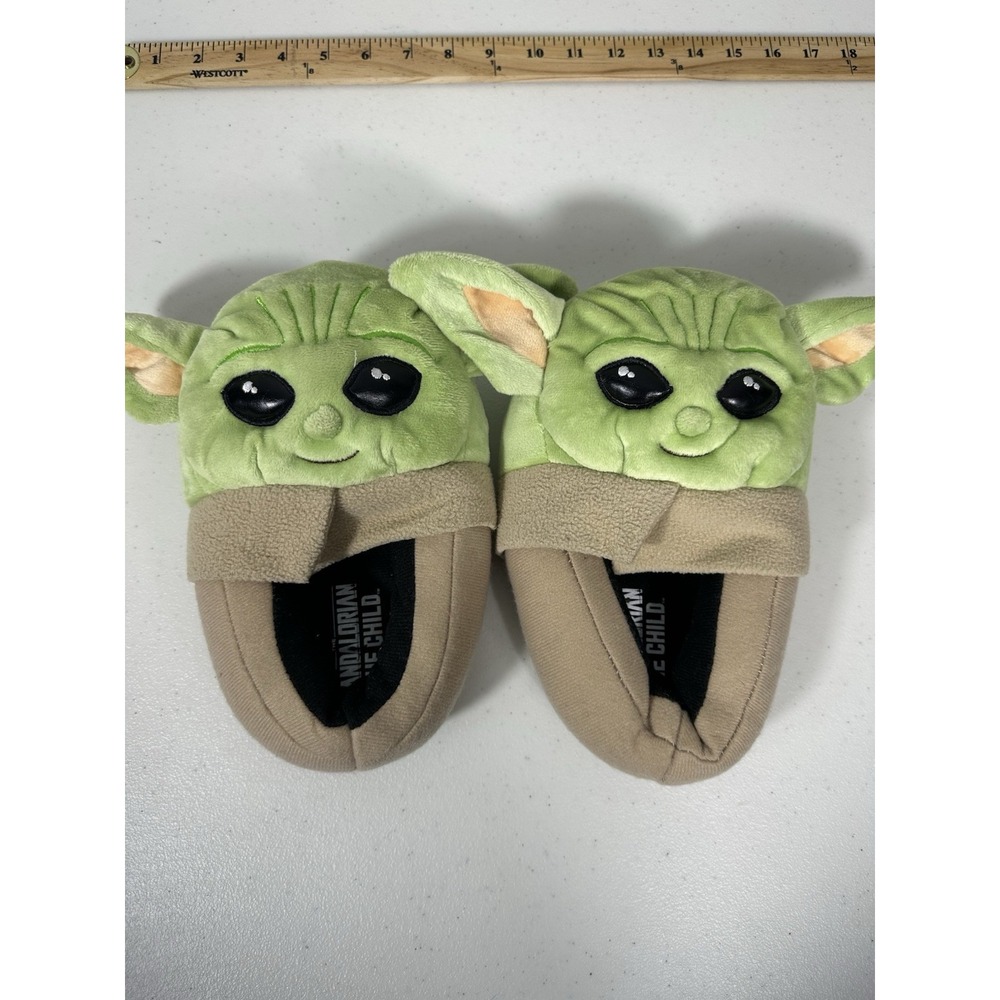 Disney Star Wars The Mandalorian Kids Baby Yoda The Child Slippers - Size 2-3